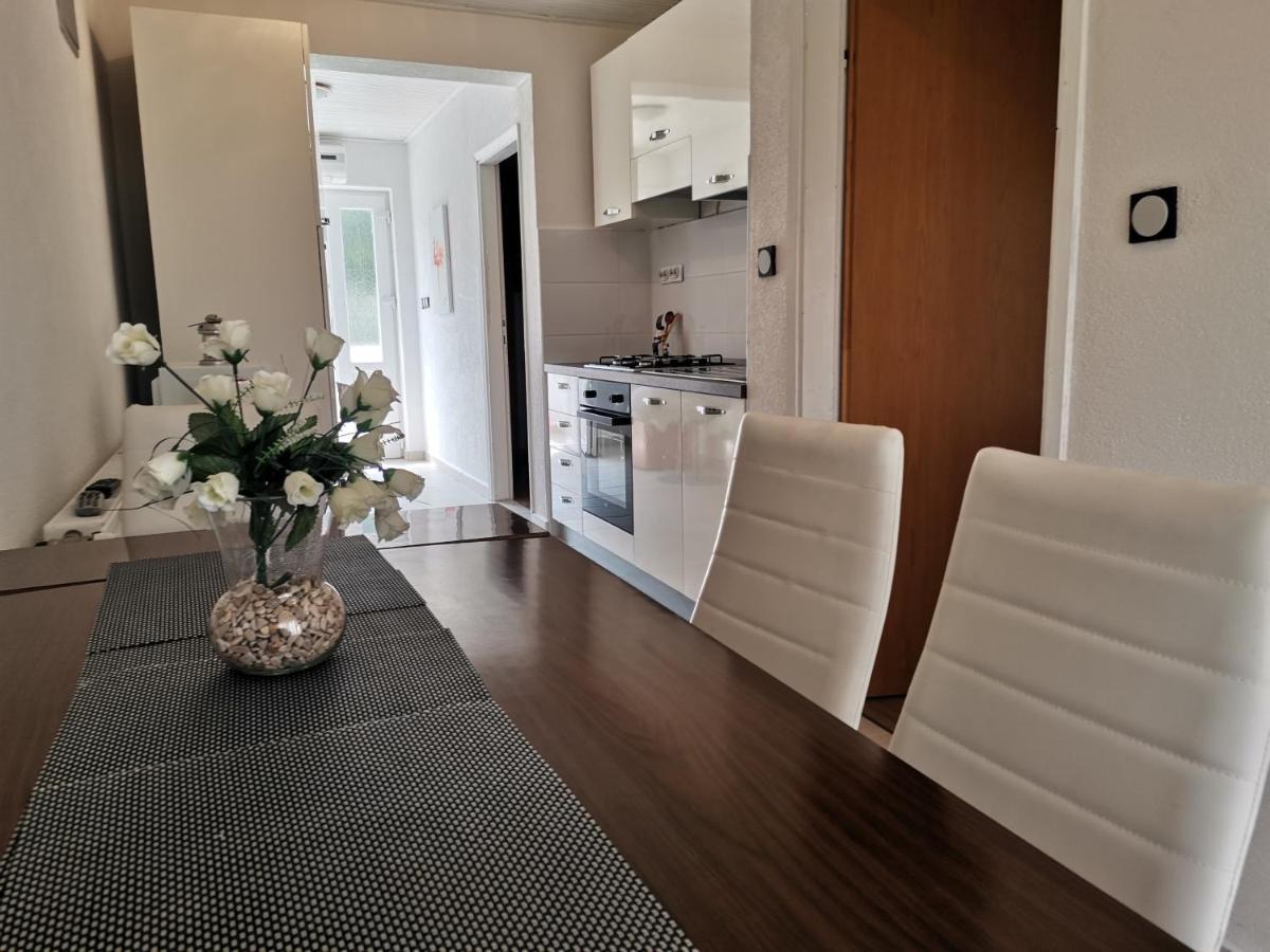 Apartments Dumencic Rab Mundanije Zewnętrze zdjęcie